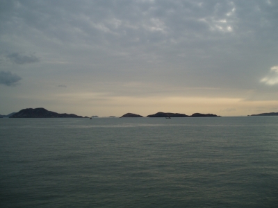 SMALL ISLAND/зֵļС,ӦڸԱ