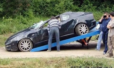 maserati ɯ.jpg
