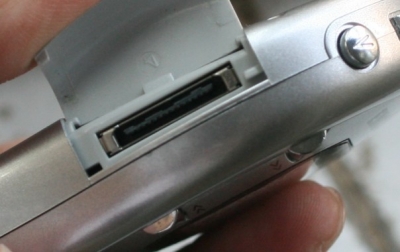 ߲